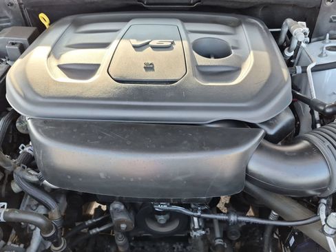 Used 2020 Jeep Grand Cherokee Laredo w/ Laredo X Package RWD image 13