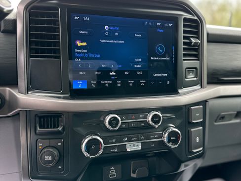 Used 2025 Ford F150 XLT w/ Equipment Group 301A Standard AWD/4WD image 13