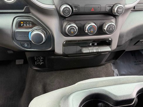 Used 2020 RAM 1500 Big Horn RWD image 19