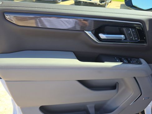 New 2026 GMC Yukon Elevation image 18