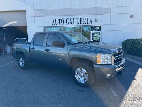 Used 2011 Chevrolet Silverado 1500 LT w/ All-Star Edition image 2
