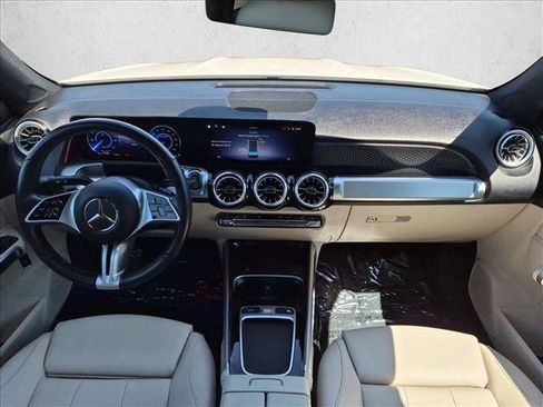 Used 2024 Mercedes-Benz EQB 250+ image 19