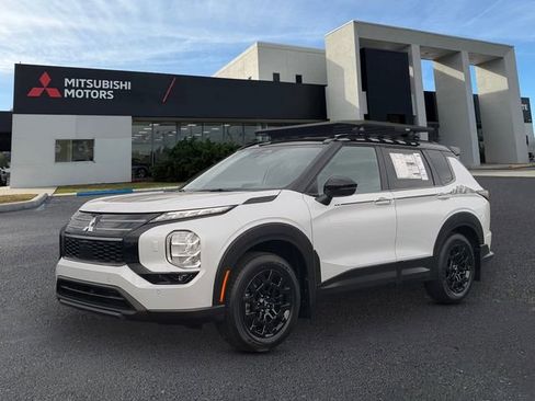 New 2026 Mitsubishi Outlander Trail Edition image 1