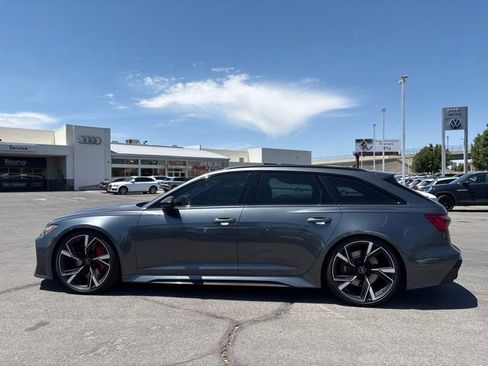 Used 2022 Audi RS 6 w/ Executive Package AWD/4WD image 6