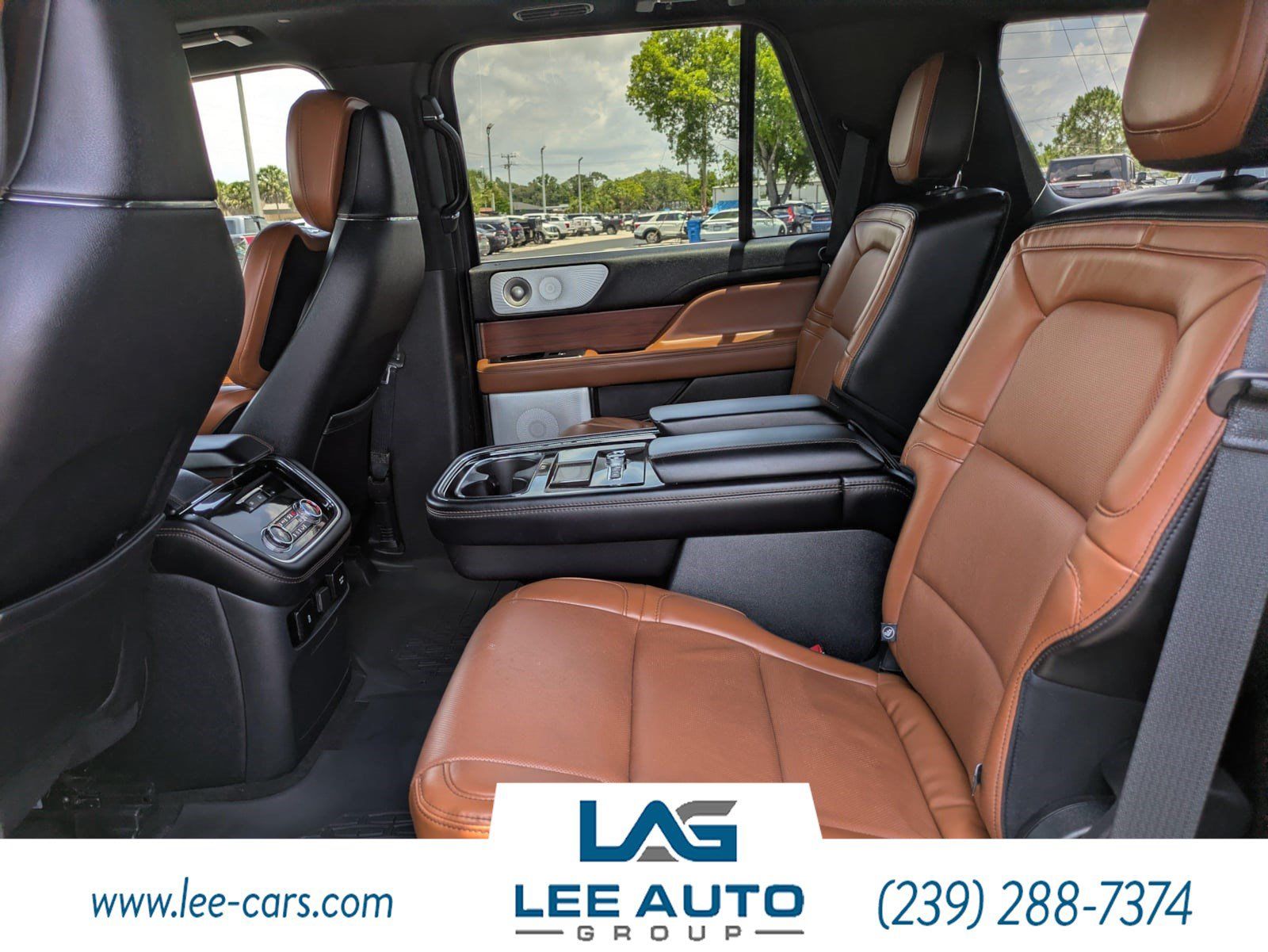 Used 2021 Lincoln Navigator Reserve w/ Luxury Package AWD/4WD image 12