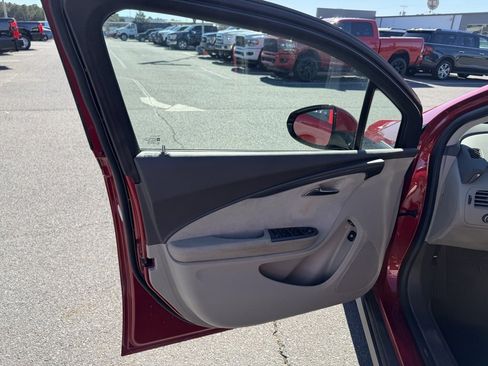 Used 2013 Chevrolet Volt Premium w/ Premium Trim Package image 12