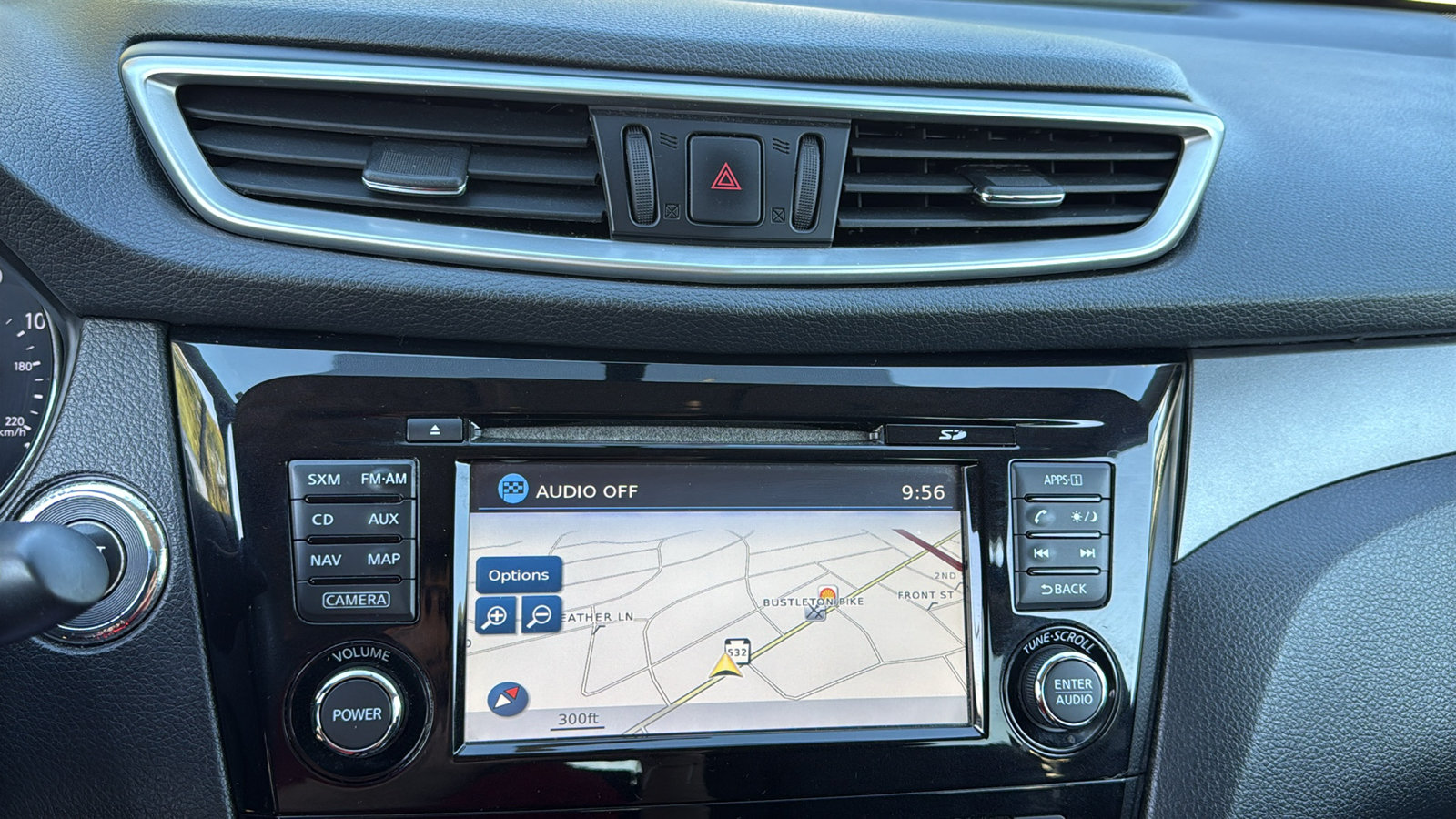 Used 2015 Nissan Rogue SV w/ SV Premium Package AWD/4WD image 13
