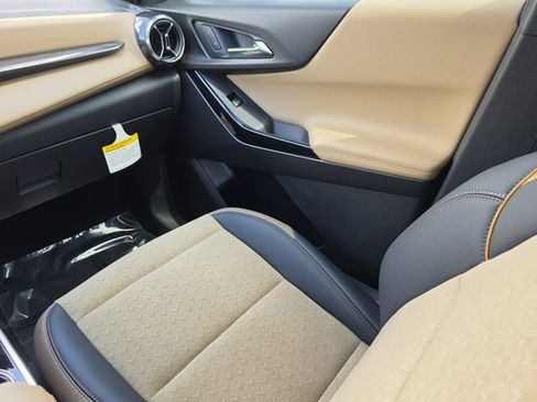 New 2026 Chevrolet Equinox ACTIV FWD image 18