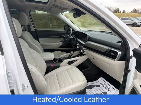Used 2025 Kia Telluride SX Prestige image 25