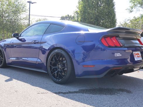 Used 2016 Ford Mustang GT RWD image 10