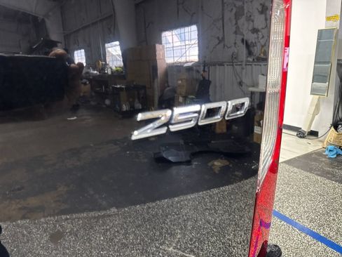 Used 2024 Mercedes-Benz Sprinter 2500 image 21