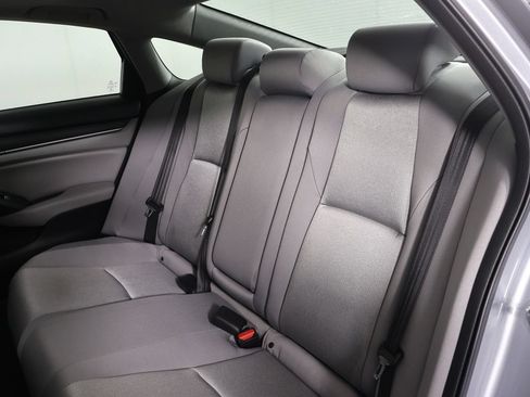 Used 2020 Honda Accord EX image 30