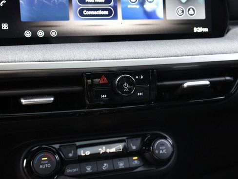 New 2026 Nissan Kicks SV w/ SV Premium Package image 15