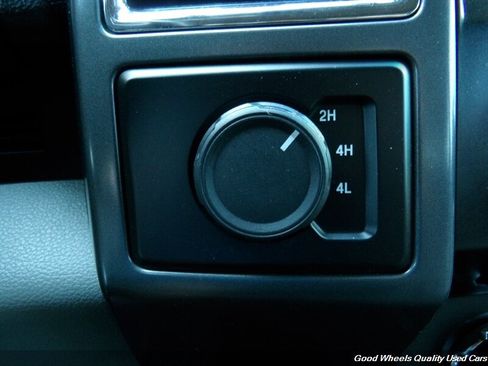 Used 2015 Ford F150 XLT AWD/4WD image 18