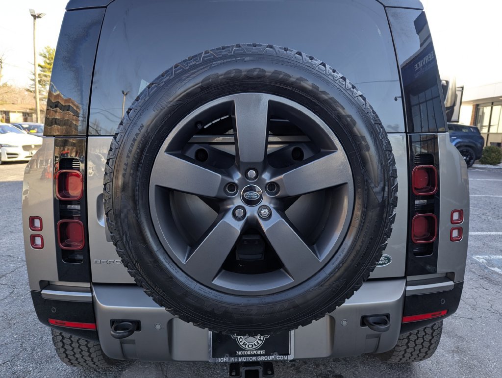 Used 2023 Land Rover Defender 110 X-Dynamic SE AWD/4WD image 50