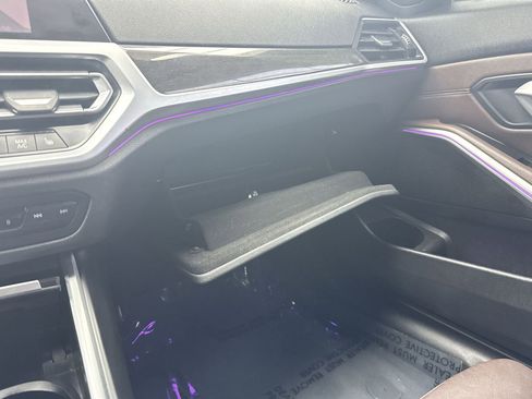 Used 2019 BMW 330i Sedan w/ Premium Package image 28