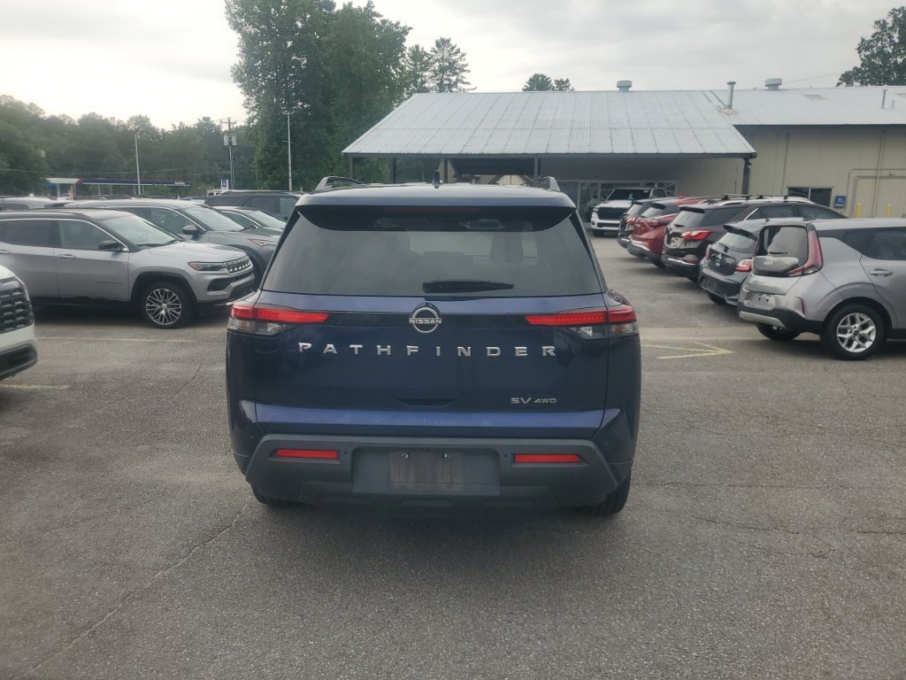 Used 2023 Nissan Pathfinder SV AWD/4WD image 9