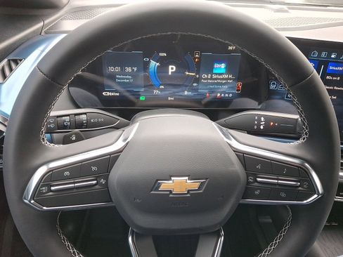 New 2026 Chevrolet Equinox EV LT image 19