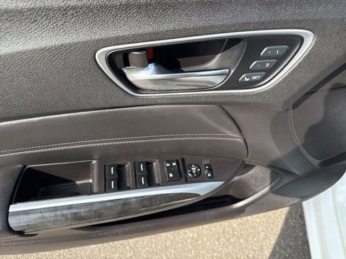 Used 2018 Acura TLX V6 SH-AWD image 17