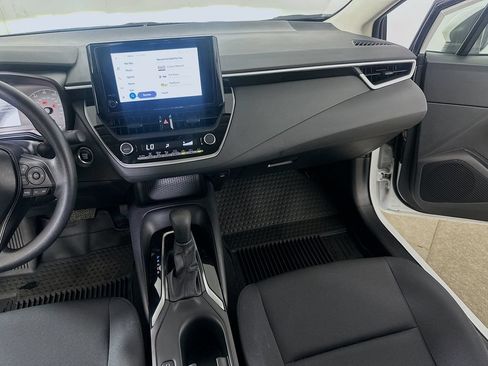 Used 2025 Toyota Corolla LE w/ Convenience Package FWD image 19