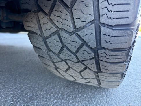 Used 2018 Ford Expedition Max Limited w/ Equipment Group 302A AWD/4WD image 7