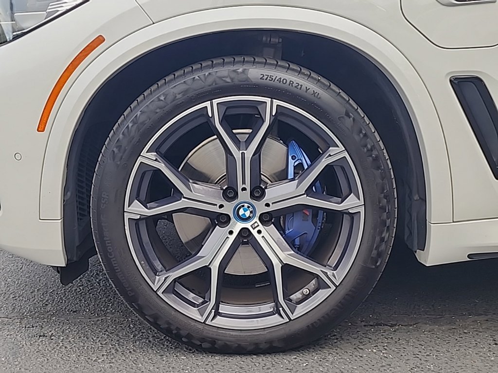 Used 2023 BMW X5 xDrive45e w/ M Sport Package AWD/4WD image 28