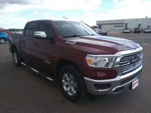 Used 2023 RAM 1500 Laramie AWD/4WD image 4