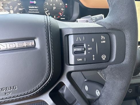 New 2024 Land Rover Defender 90 V8 image 11