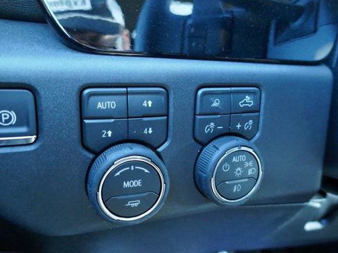 New 2026 Chevrolet Silverado 1500 LT Trail Boss w/ LT Trail Boss Premium Package image 16