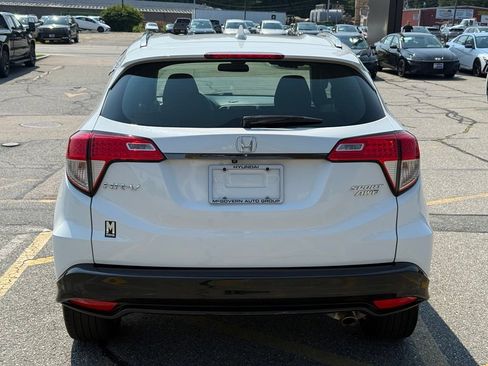 Used 2020 Honda HR-V Sport image 5