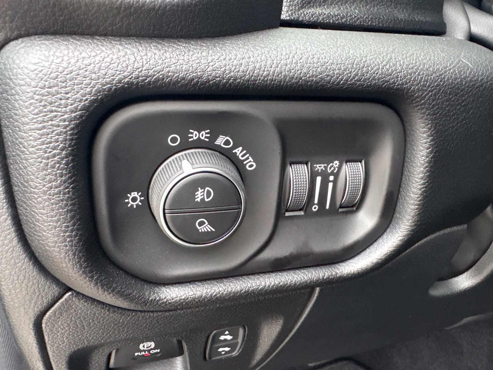 Used 2026 RAM 1500 Lone Star AWD/4WD image 12