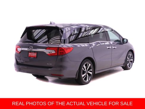 Used 2020 Honda Odyssey Elite image 2