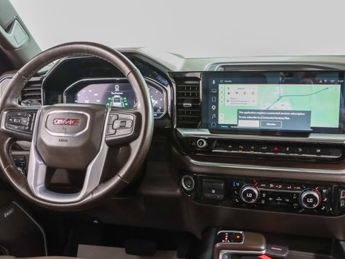 Used 2023 GMC Sierra 1500 SLT w/ SLT Premium Plus Package AWD/4WD image 18