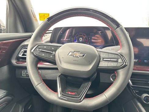 New 2026 Chevrolet Traverse RS w/ LPO, Floor Liner Package AWD/4WD image 14