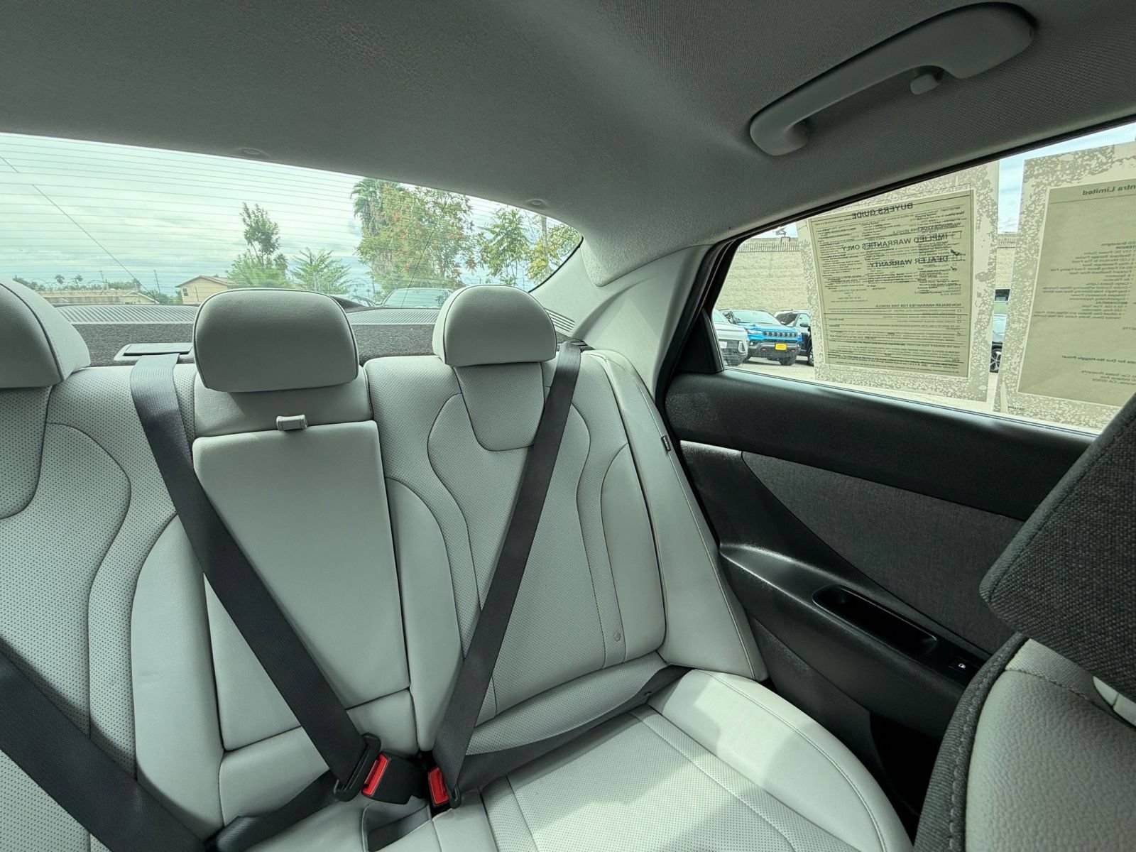 Used 2025 Hyundai Elantra Limited FWD image 38