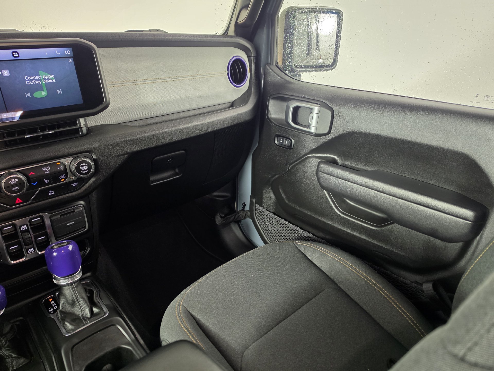 Used 2024 Jeep Wrangler Unlimited Sport AWD/4WD image 23