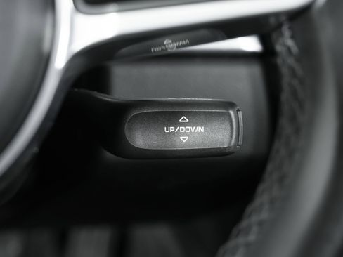 Used 2021 Porsche 718 Boxster RWD image 85