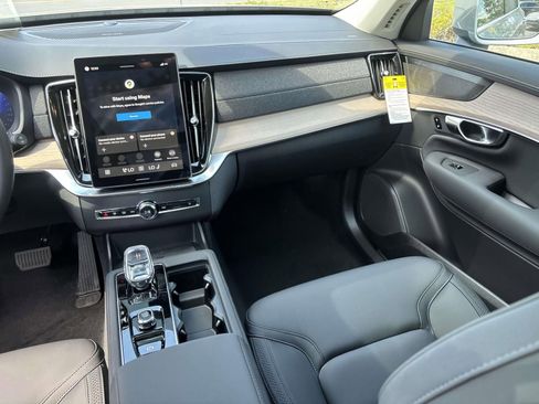 Used 2026 Volvo XC90 B6 Plus w/ Protection Package Premier AWD/4WD image 31