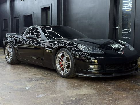 Used 2007 Chevrolet Corvette Z06 w/ Preferred Equipment Group image 11