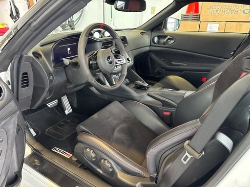 Used 2024 Nissan Z NISMO w/ Floor Mat Package RWD image 11