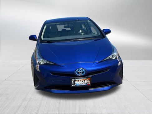 Used 2016 Toyota Prius Three FWD image 2