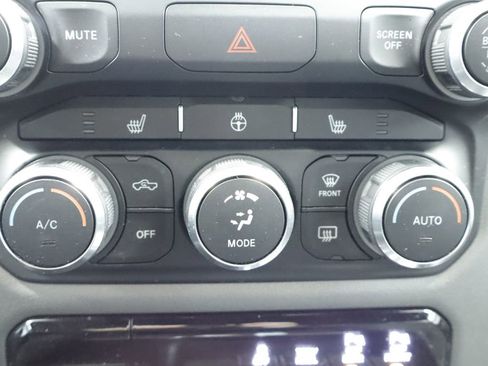 Certified 2022 RAM 1500 Big Horn AWD/4WD image 38