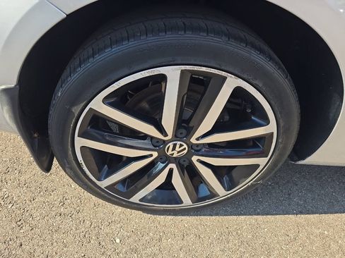 Used 2013 Volkswagen Jetta TDI FWD image 16