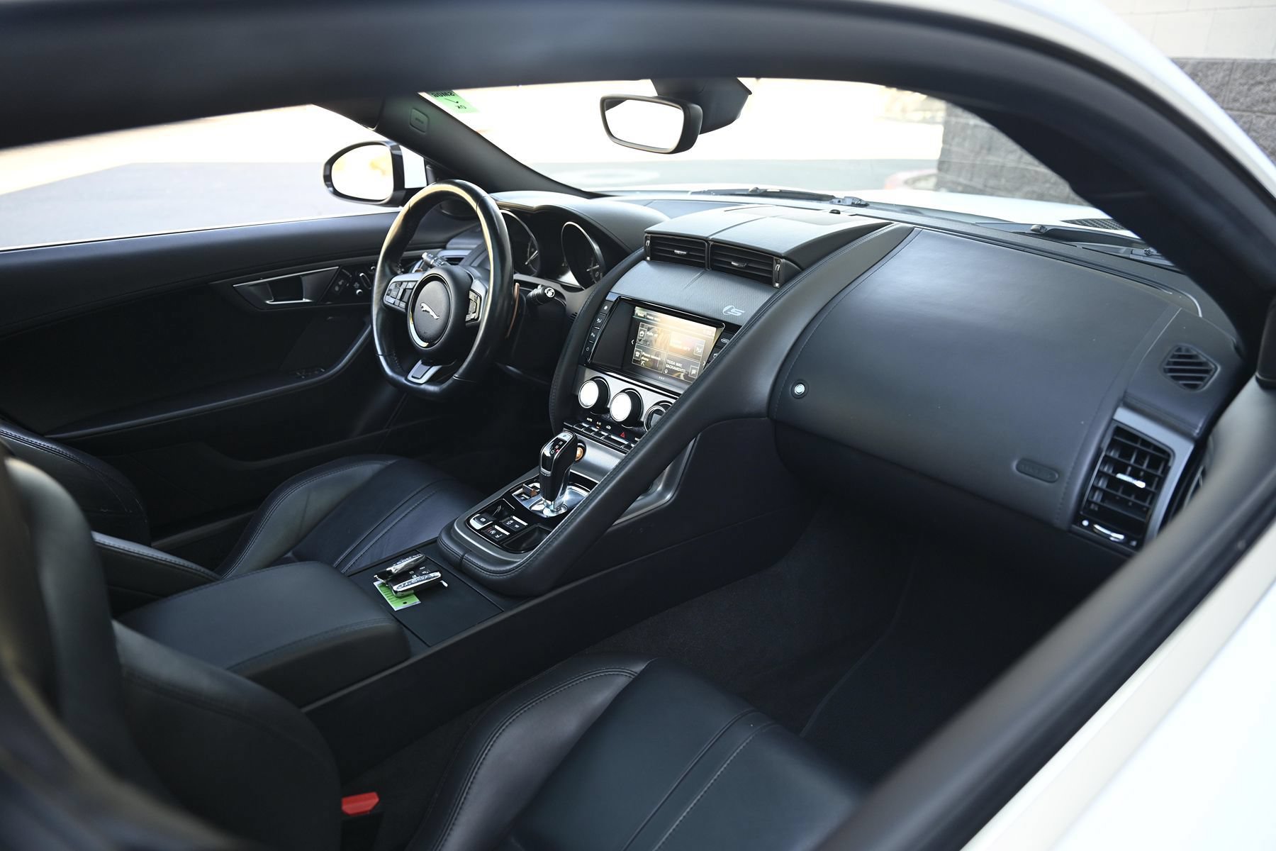 Used 2016 Jaguar F-TYPE S RWD image 27