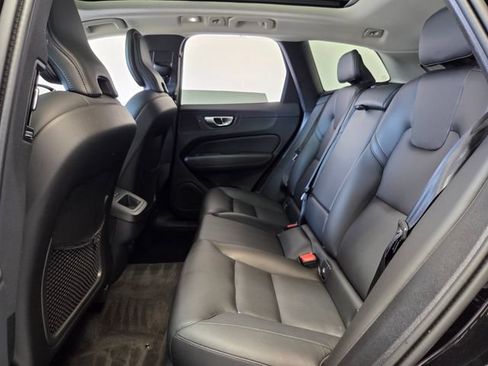 Certified 2024 Volvo XC60 B5 Core w/ Climate Package AWD/4WD image 14