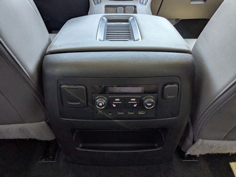 Used 2017 Chevrolet Suburban LT AWD/4WD image 27