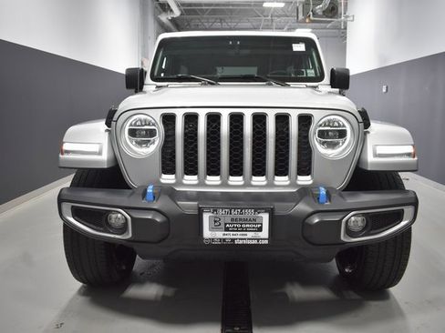 Used 2022 Jeep Wrangler Unlimited Sahara w/ Cold Weather Group image 6