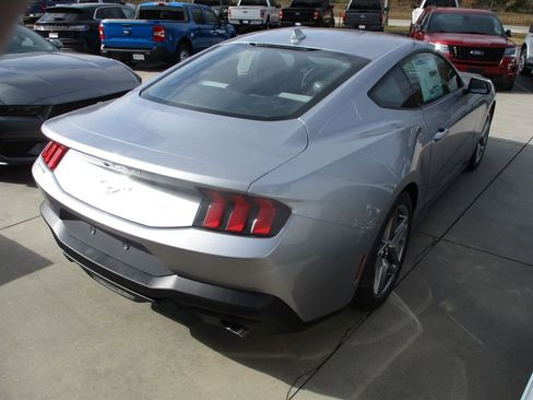 New 2026 Ford Mustang Coupe image 3