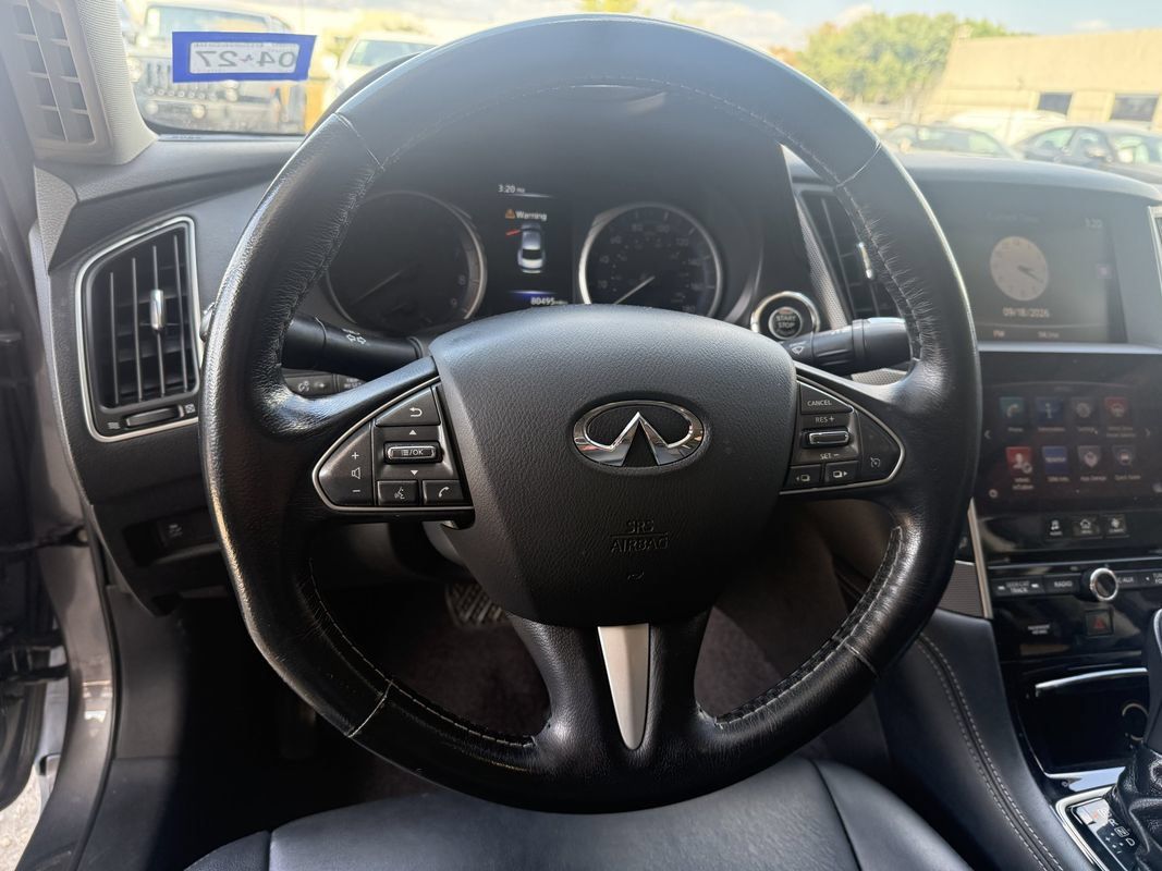 Used 2017 INFINITI Q50 3.0t Premium w/ Cargo Package (L95) RWD image 6