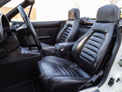 Used 1991 MAZDA MX-5 Miata image 22